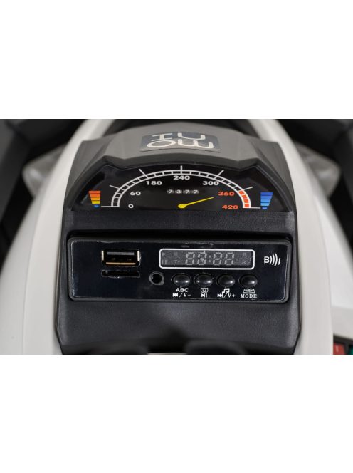 MONI BO Majestic quad fehér