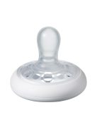 Tommee Tippee nyugtató cumi CTN anyamell formájú 6-18 hó 2db színes